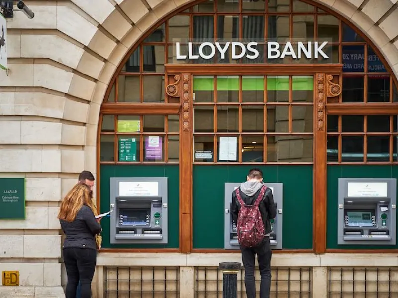 lloyds-fined-1591979876D5vRG