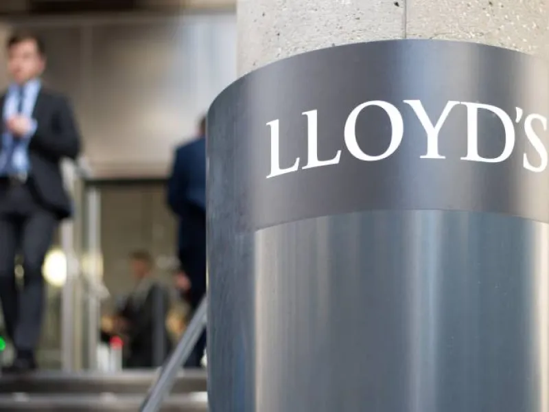 lloyds-2-1596472197xlMUQ