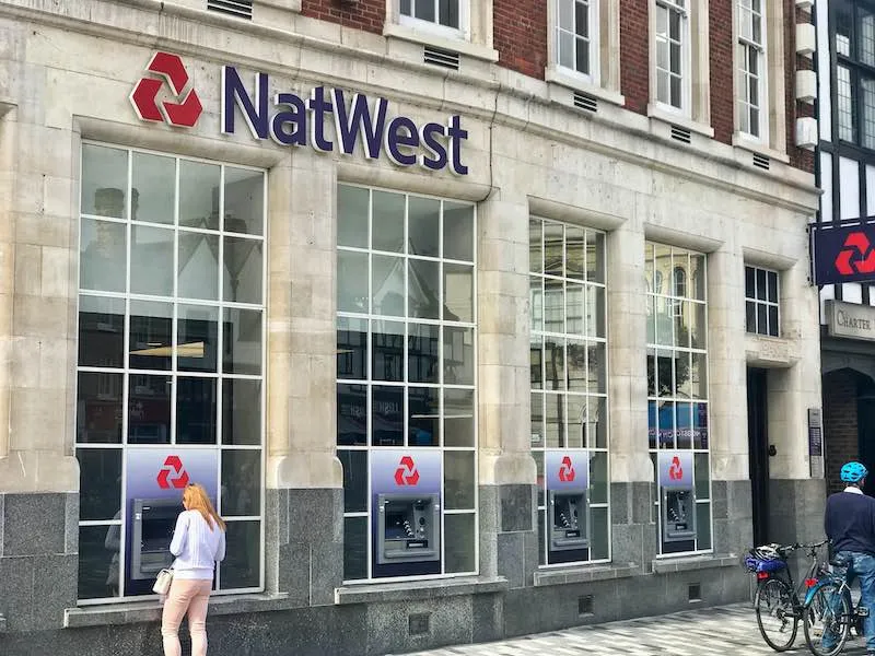 natwest-slashes-savings-rates-1596718316BStEM