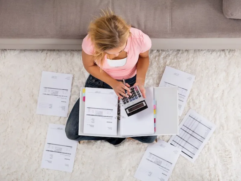 six-million-behind-on-bills-15980245537s2Cj