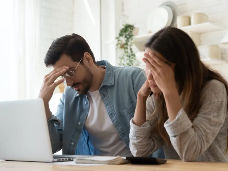 lenders-taking-weeks-to-process-mortgage-applications-1602085440F5K4Z