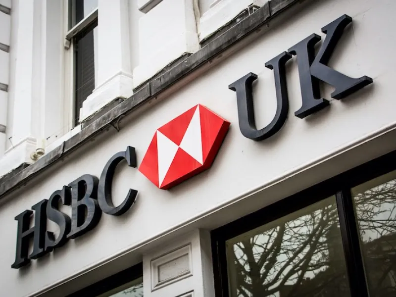 hsbc-first-direct-16062557493ZDue