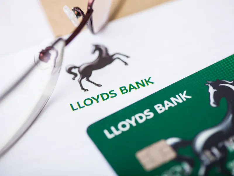 lloyds-and-starling-win-current-account-wars-1619797718gekx2