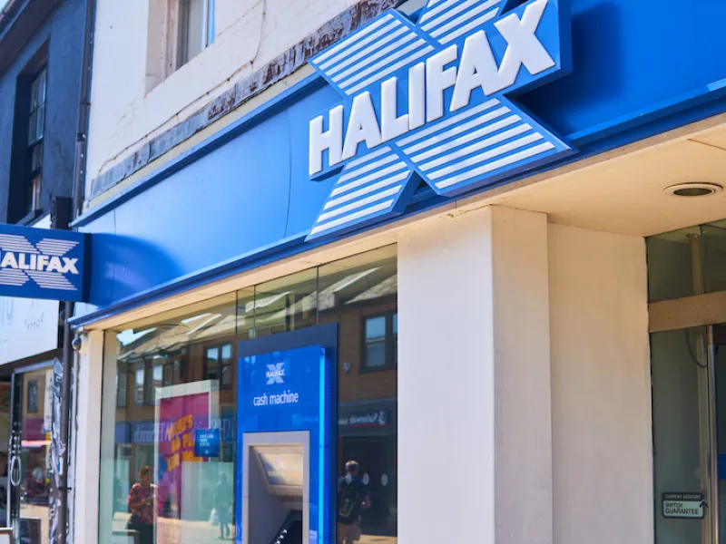 halifax-shattered-records-with-083-mortgage-1628615598BJstW
