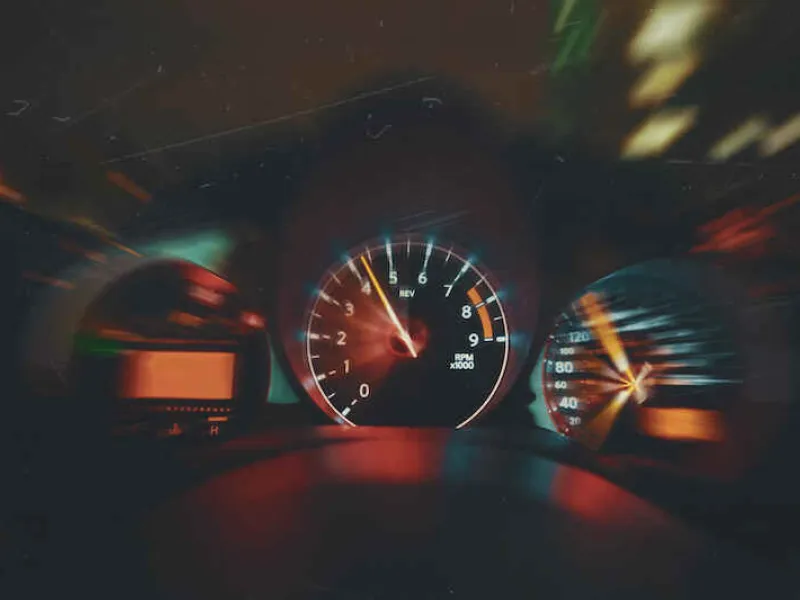what-happens-if-you-go-over-the-speed-limit-with-a-black-box-1641237133eYpou