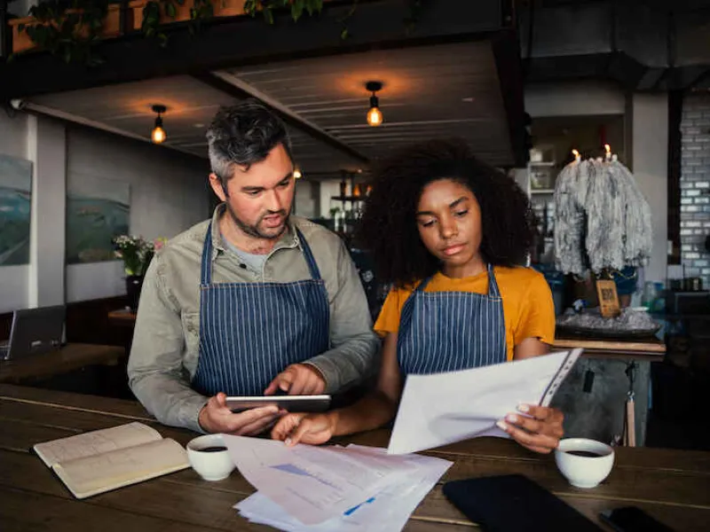 6-in-10-small-businesses-relying-on-credit-to-pay-for-insurance-1-1652194933zkeSZ.jpg
