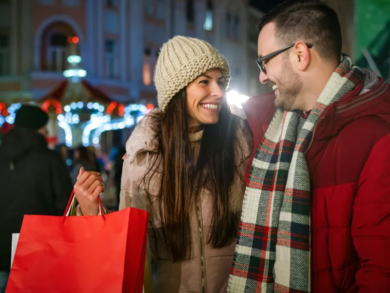 christmas-shopping-main-image-1699626256tgp0S.jpg